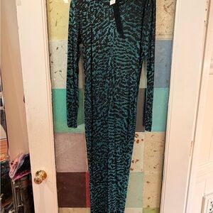 Spirithoods Green and Black tiger onesie size L